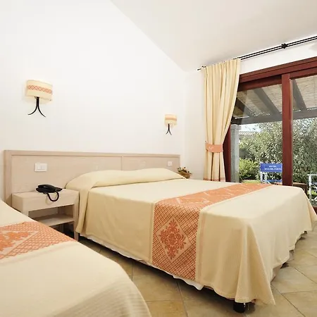 Baia Del Porto فندق 4*